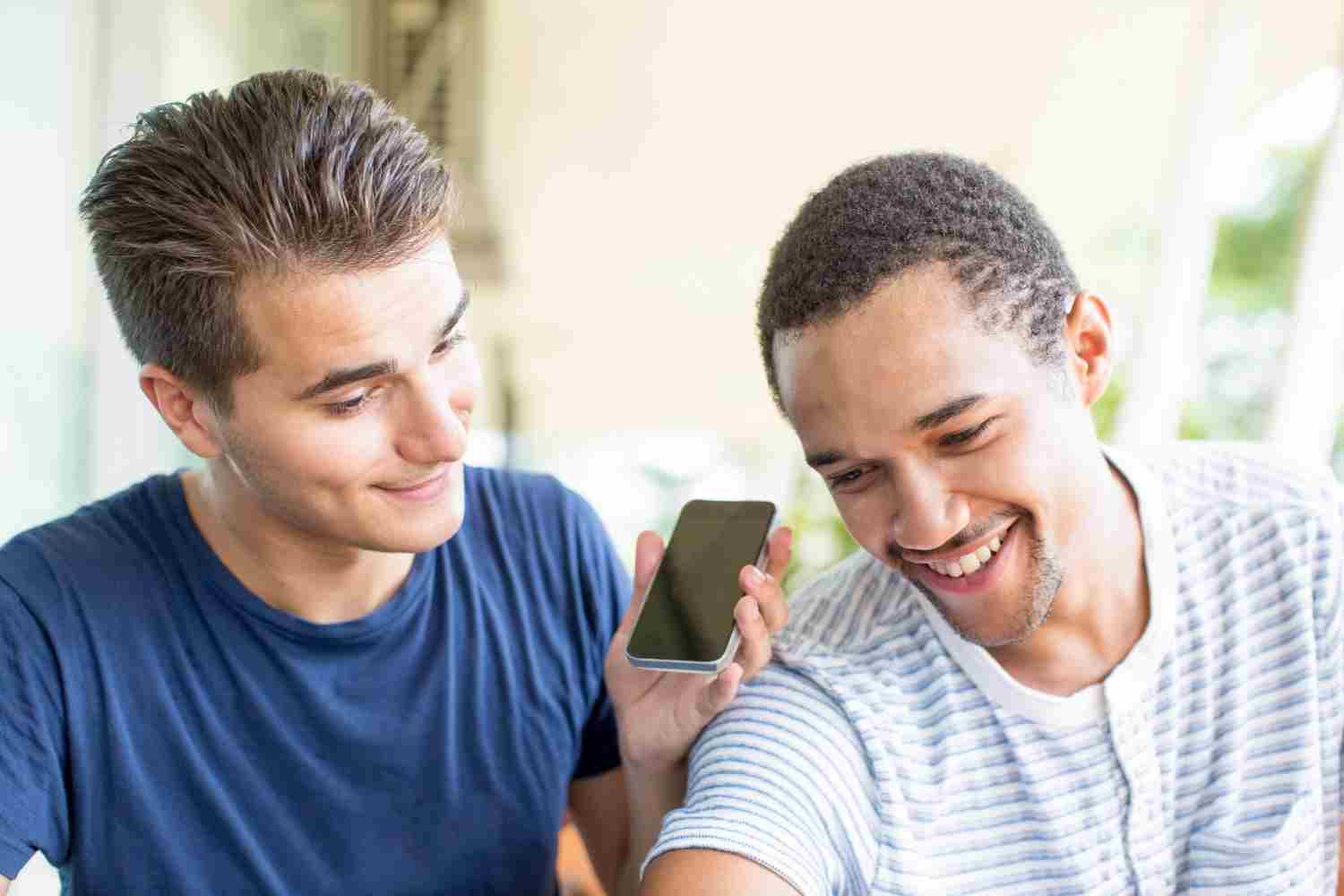 Growlr Dating App